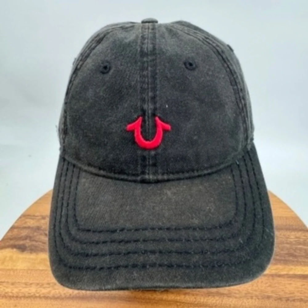 True Religion Hat‎ Cap Black Red Mens OSFA Horseshoe Distressed Faded Strapback